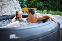 Jacuzzi